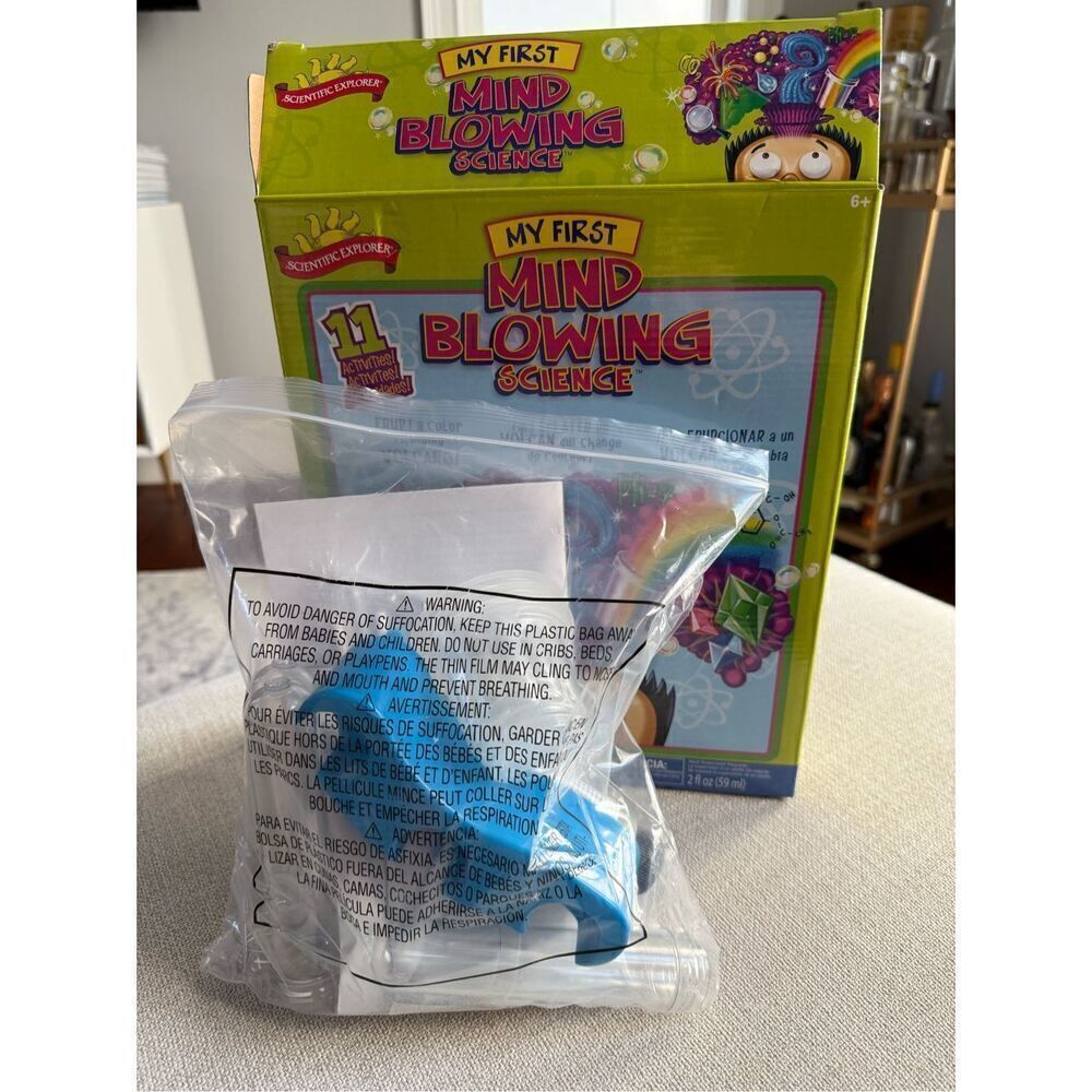 My First Mind Blowing Science Kit - Picture 3 of 4